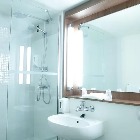 Design Resto Novo Luce Sur Loire 3* Sainte-Luce-sur-Loire
